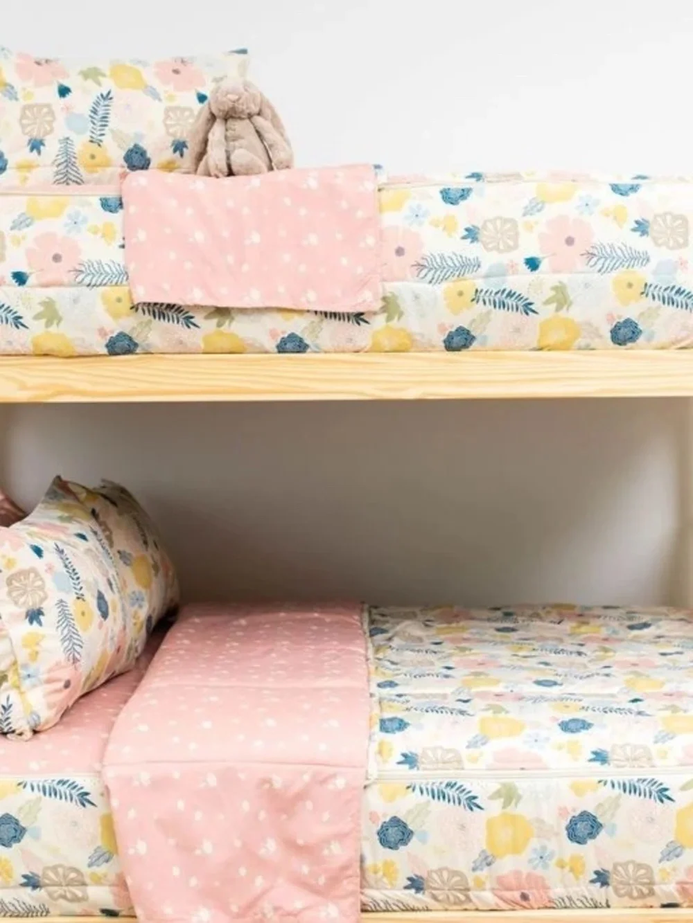 Nod & Winks by Beddy’s Zipper Bedding - Blossoms